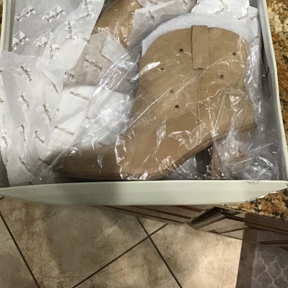 Matisse tan leather western style bootie brand new Size 10 - Picture 5 of 5